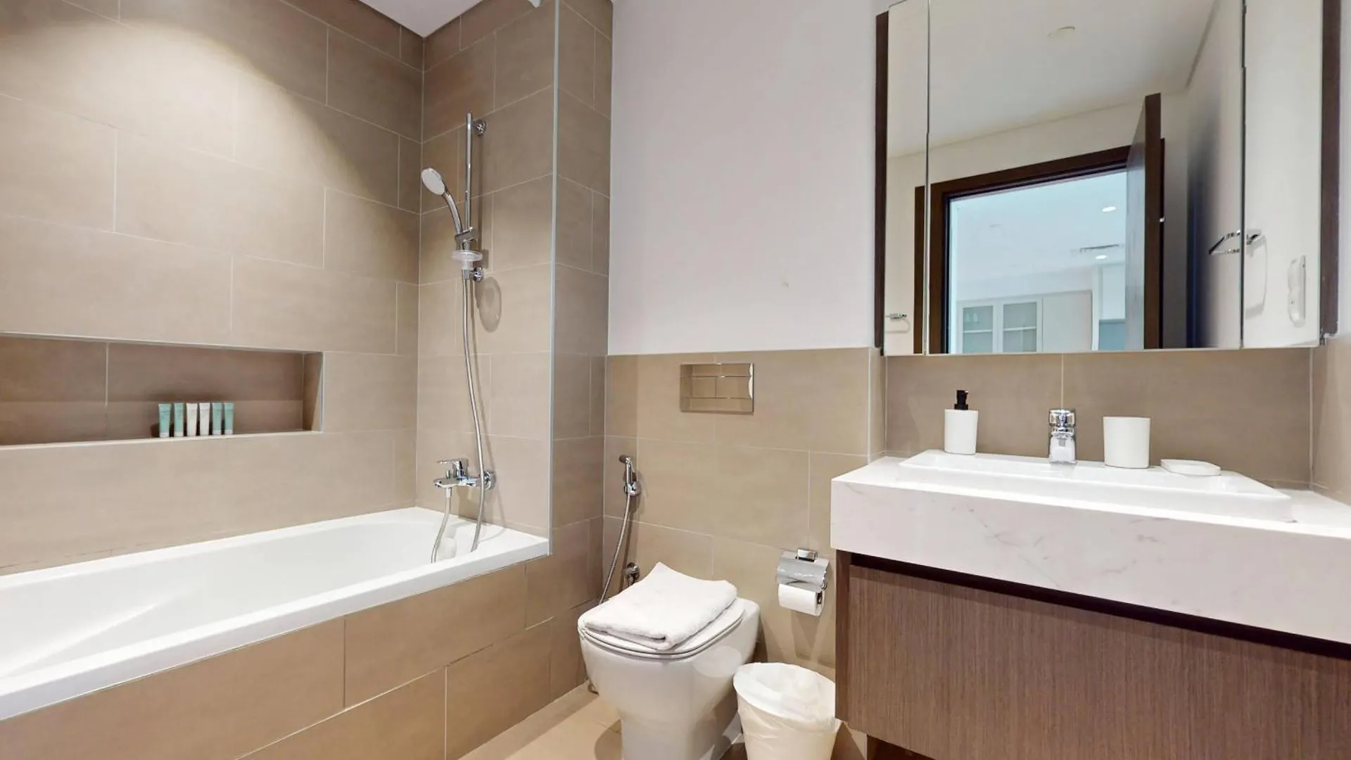Chic 1Br In Dubai Creek Harbour Apartment